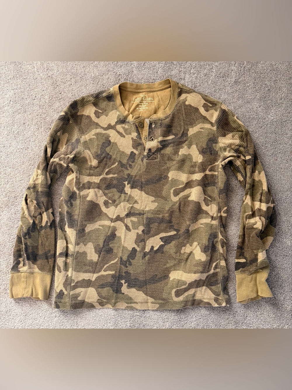 Faded Glory Camo Waffle Knit Henley Shirt Men’s XL Fits Large